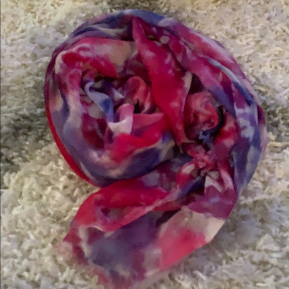 Scarf - Picture 1 of 1